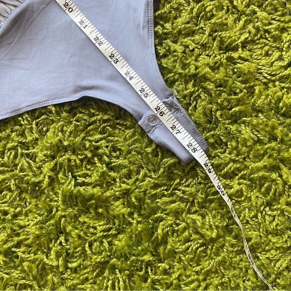 NWOT DYNAMITE BODYSUIT VELOUR LILAC - Picture 12 of 15